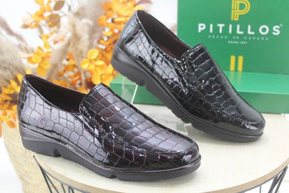 Zapato marca Pitillos en piel de coco muy cómodo y ligero
