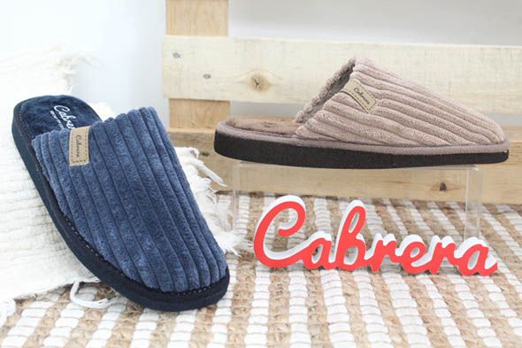Zapatilla casa de pana de la marca Cabrera con piso ultraligth