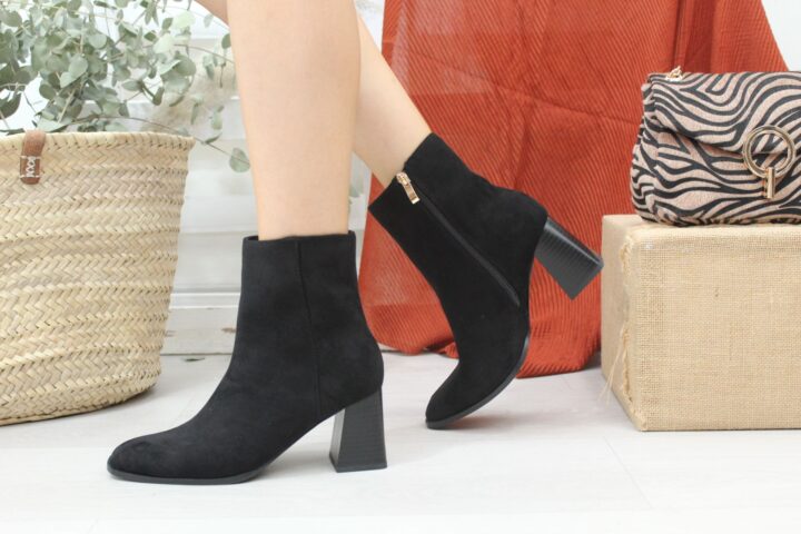 Botin en suave anntelina con tacón ancho de 7cm, ref352