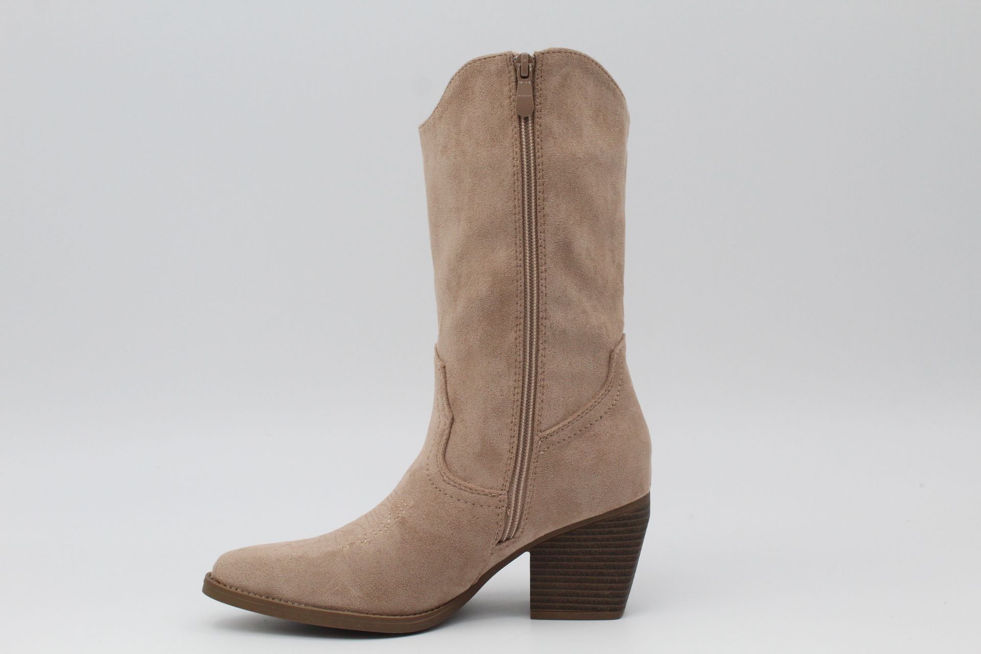 Bota estilo cowboy de media caña en suave antelina con adorno flecos,ref8729 - Imagen 6