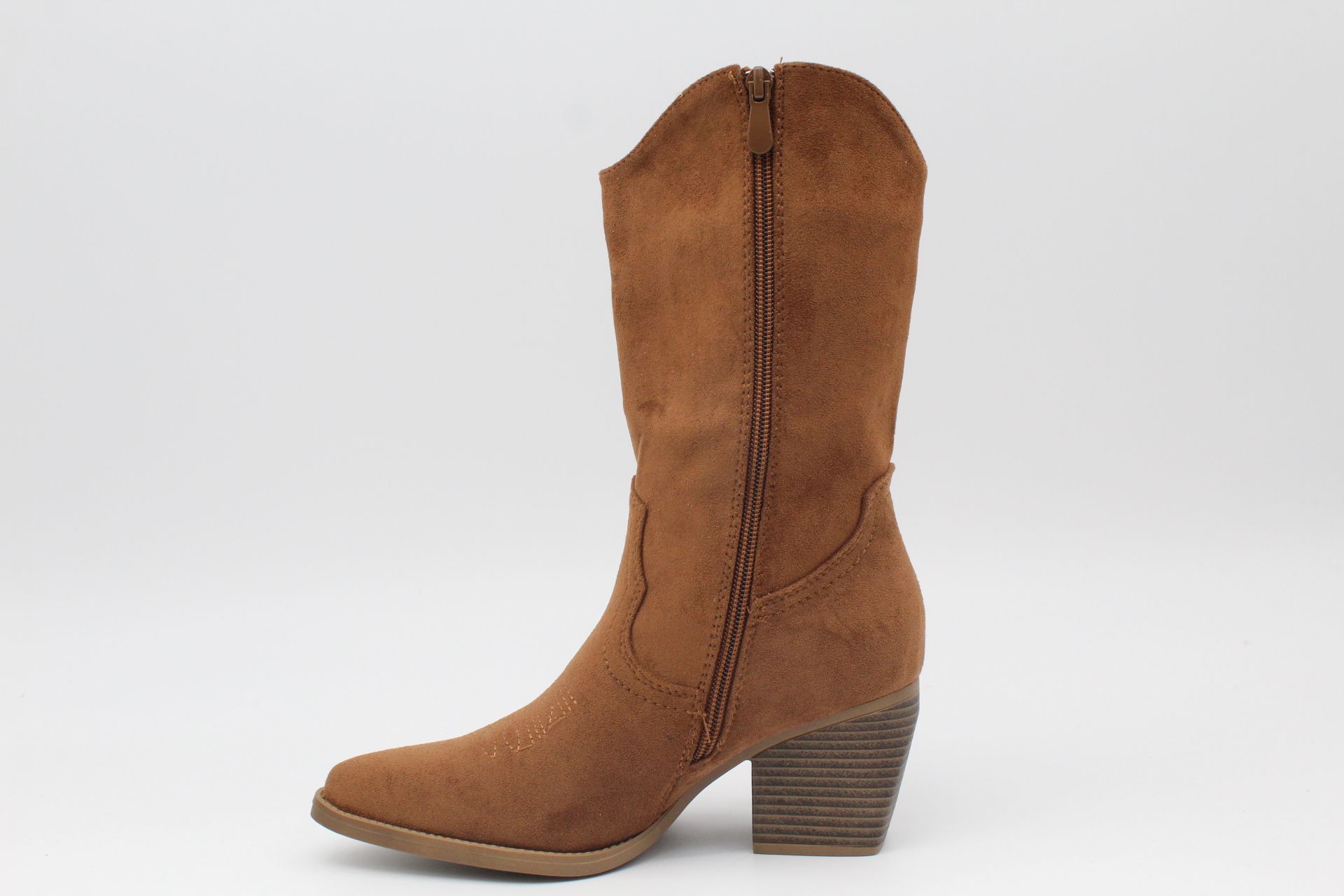 Bota estilo cowboy de media caña en suave antelina con adorno flecos,ref8729 - Imagen 10