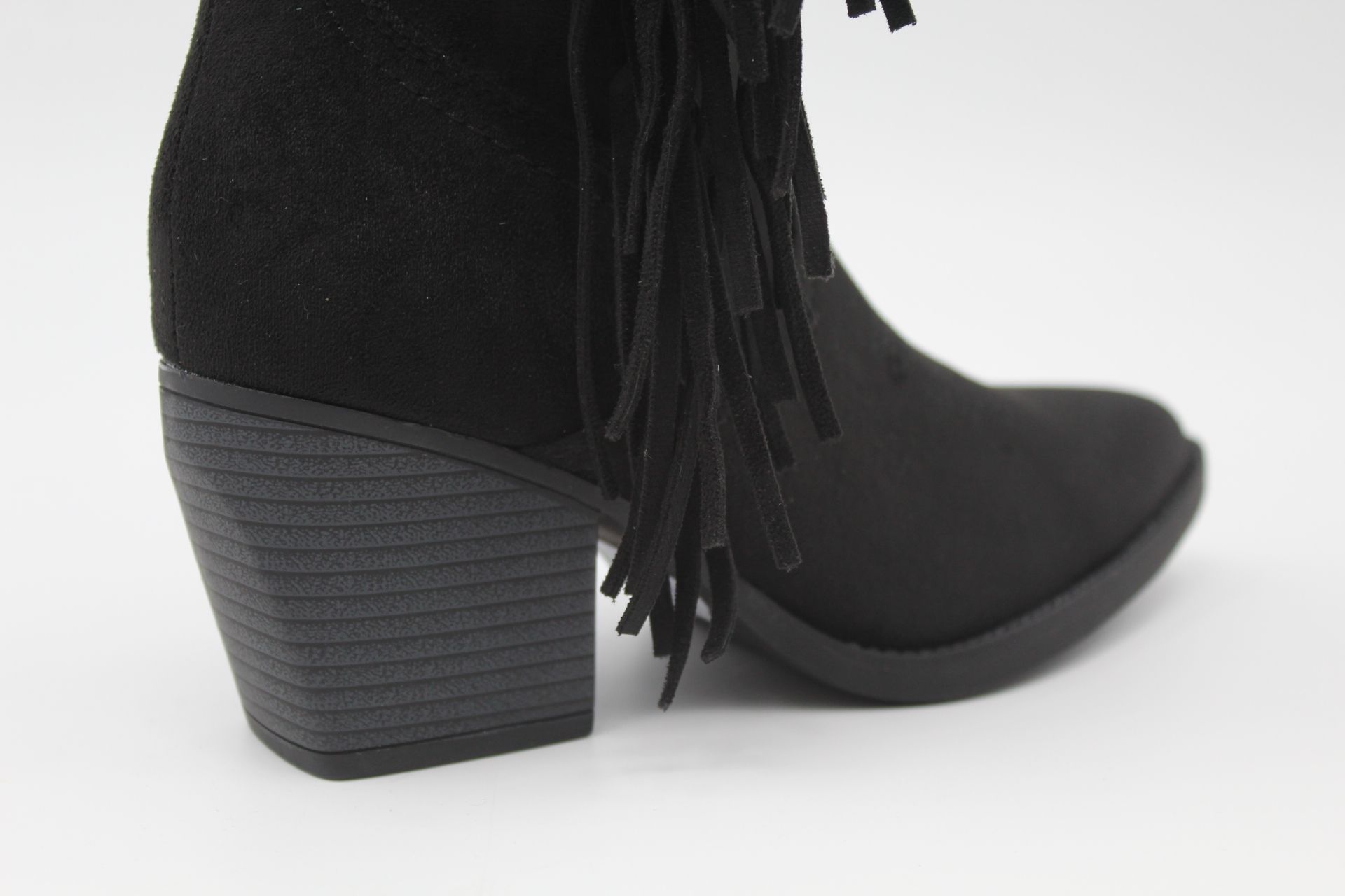 Bota estilo cowboy de media caña en suave antelina con adorno flecos,ref8729 - Imagen 13