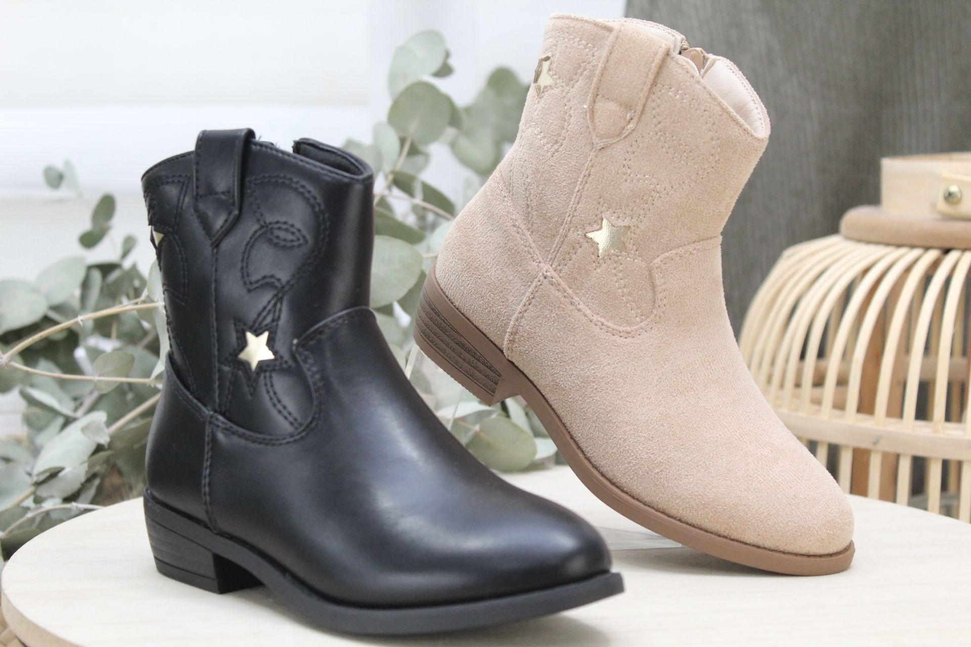 Botin estilo cowboy para niña en suave antelina,ref1520 - Imagen 1