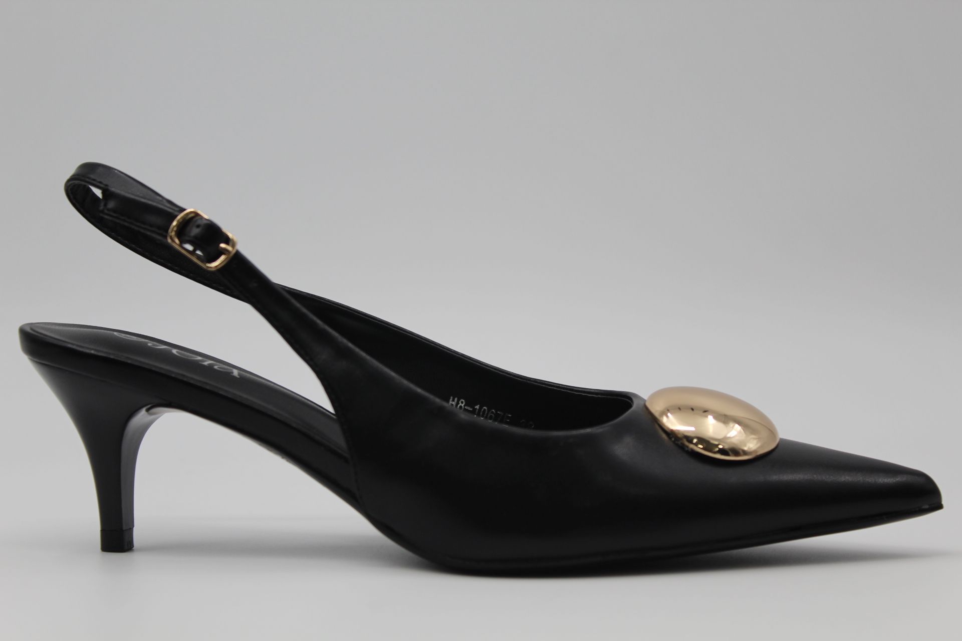 Stiletto destolanado en poli piel con adorno metalizado,ref1067 - Imagen 4