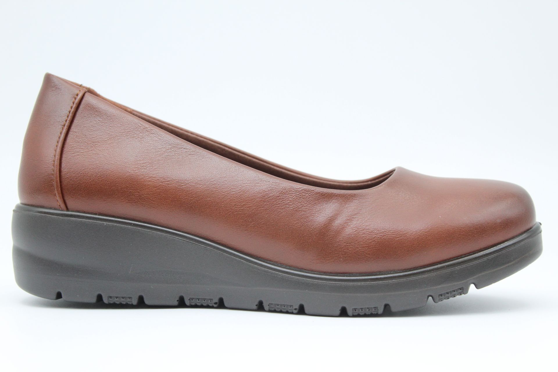 Sabrina en suave poli piel con cuña cómoda y ligera de 3.5cm ref31063 - Imagen 2