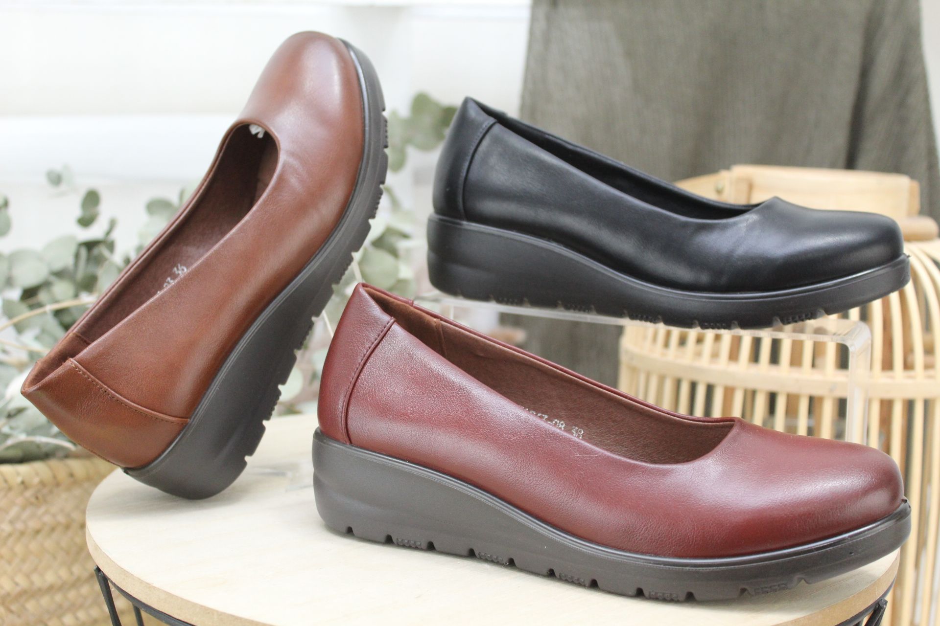 Sabrina en suave poli piel con cuña cómoda y ligera de 3.5cm ref31063 - Imagen 1