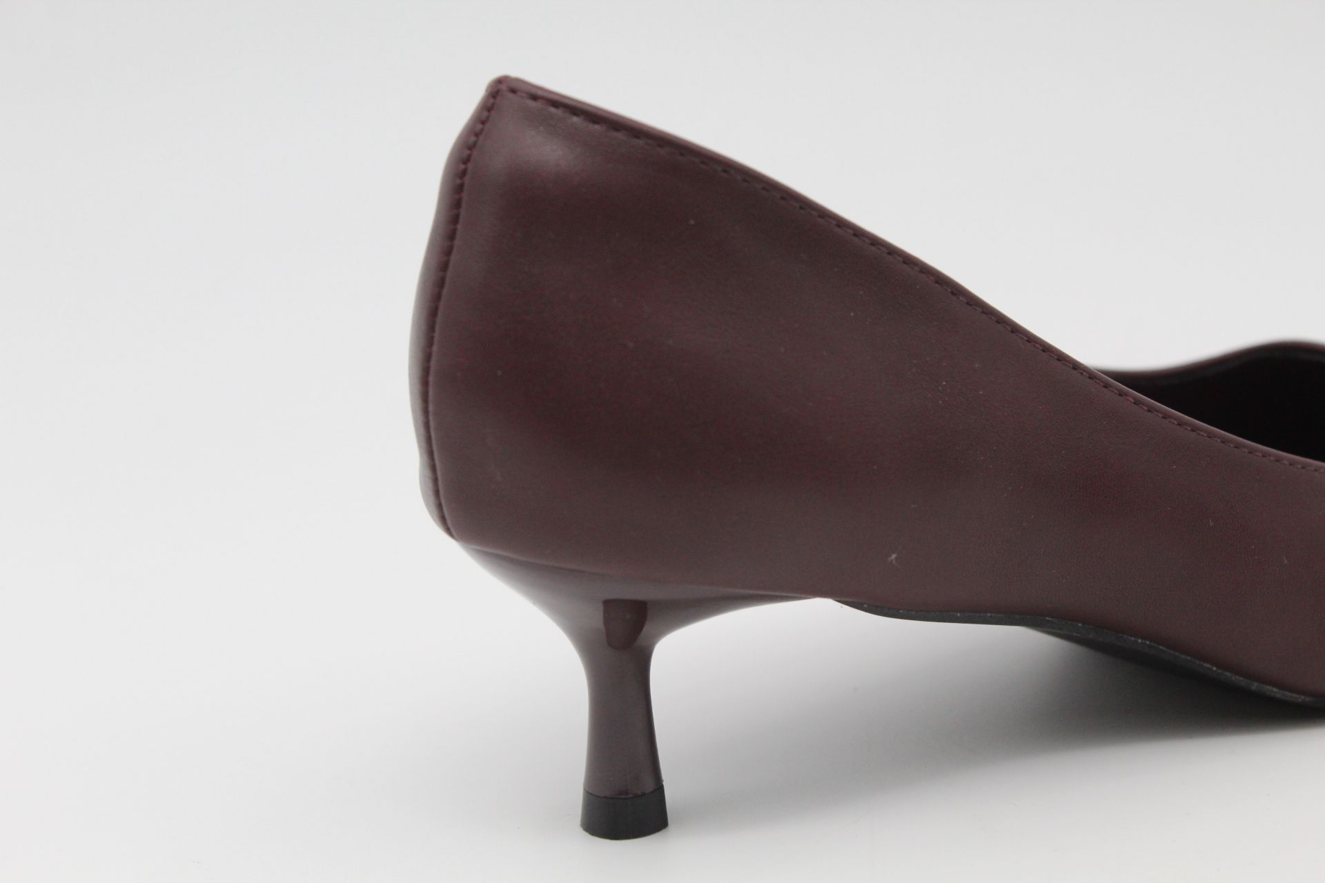 Stiletto en suave poli piel con tacón bajo fino de 5cm,ref1004 - Imagen 4