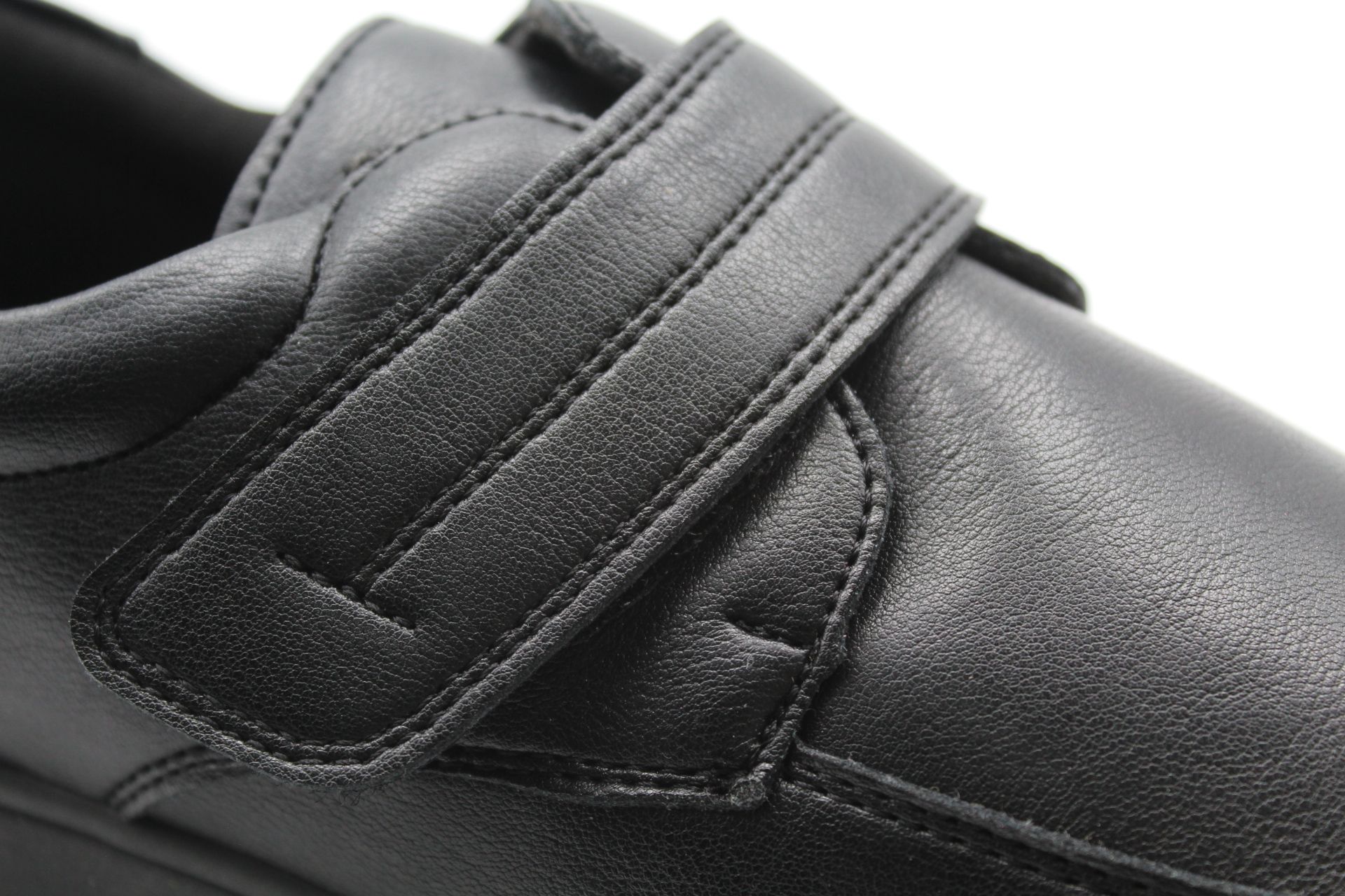 Zapato en suave poli piel muy cómodo y cierre velcro,ref003 - Imagen 4