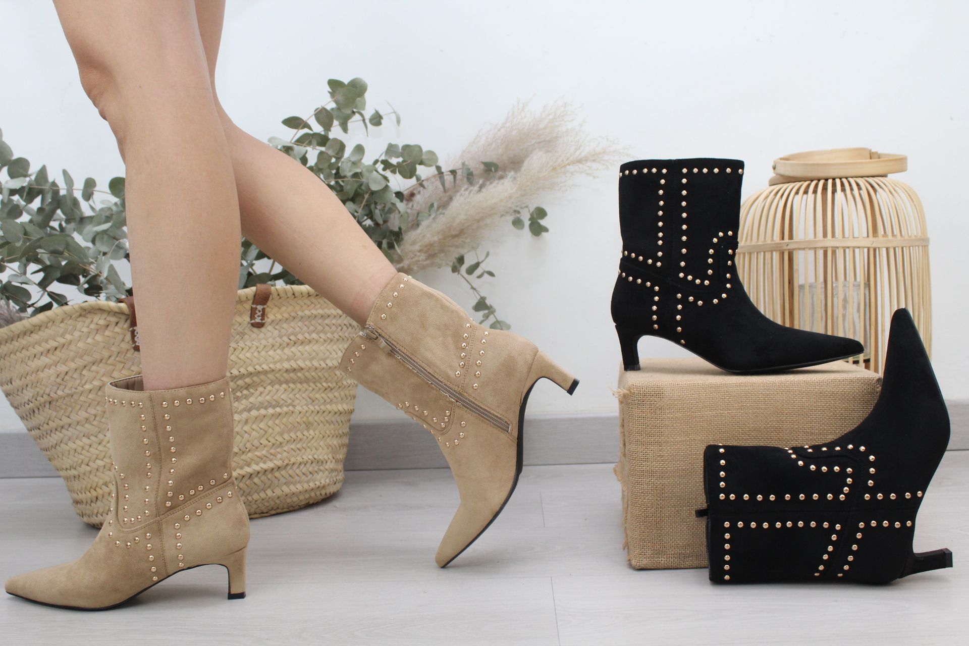 Botin en antelina con tachas,ref308 - Imagen 1