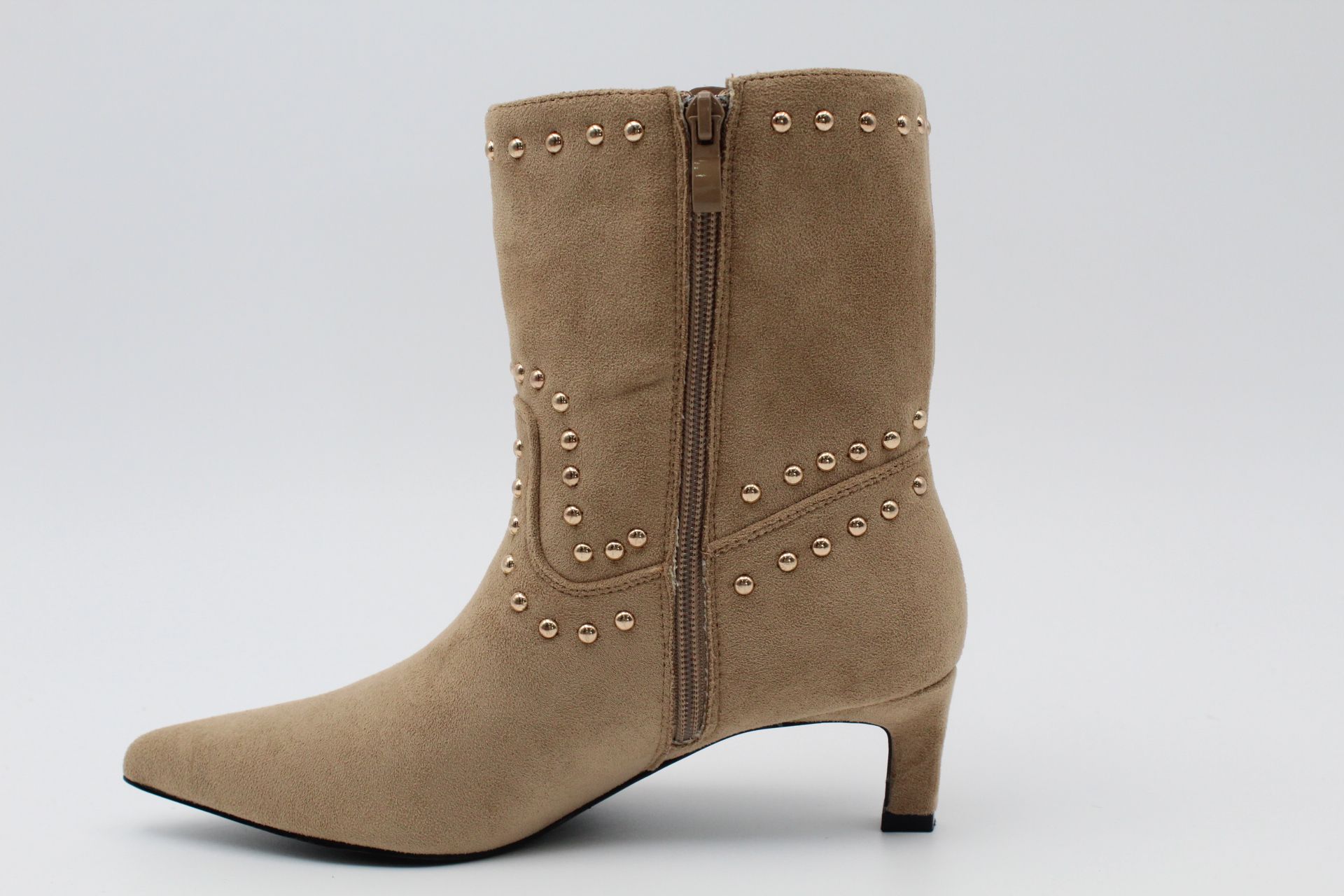 Botin en antelina con tachas,ref308 - Imagen 3