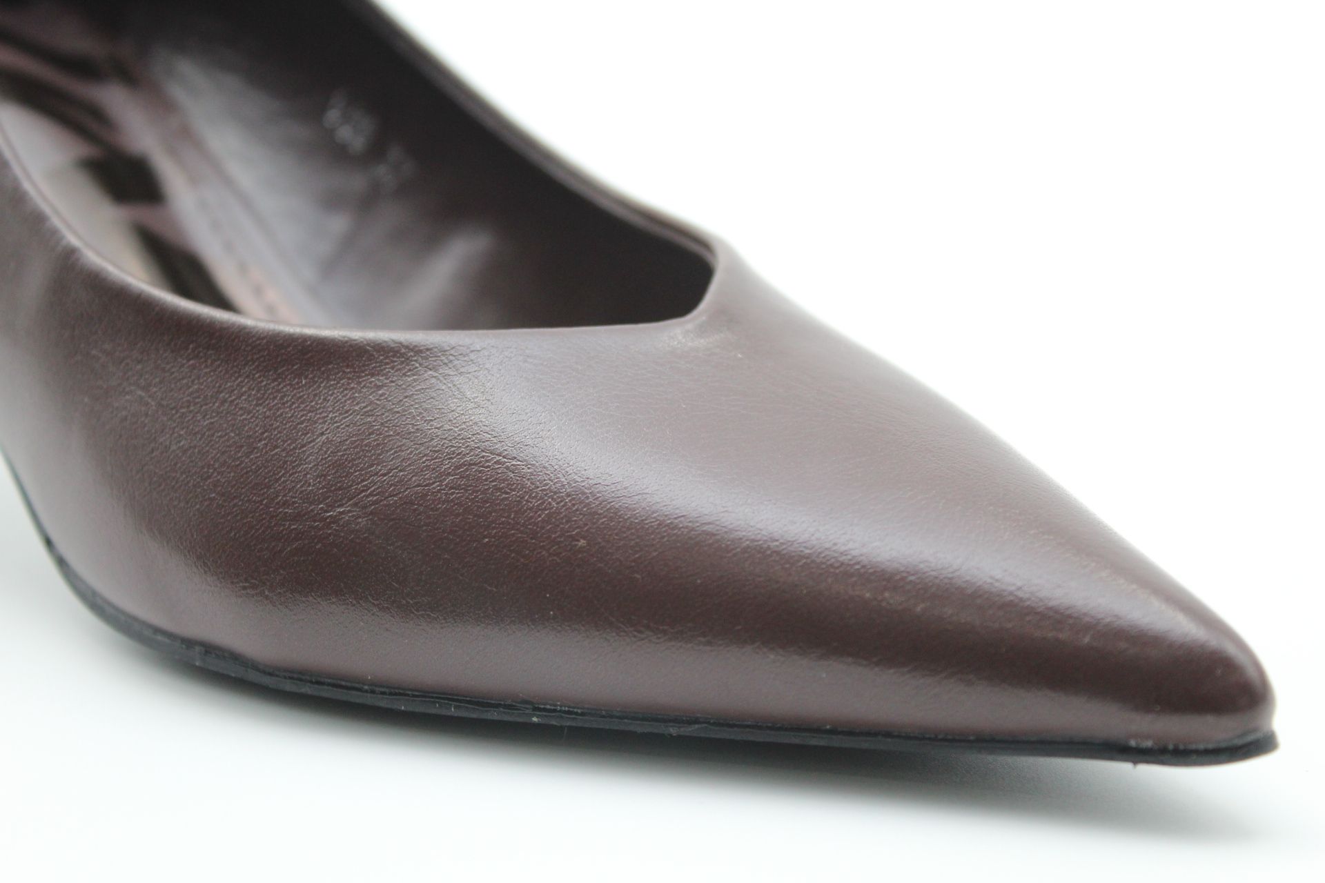 Stiletto en suave poli piel con tacon medio de 6cm - Imagen 2