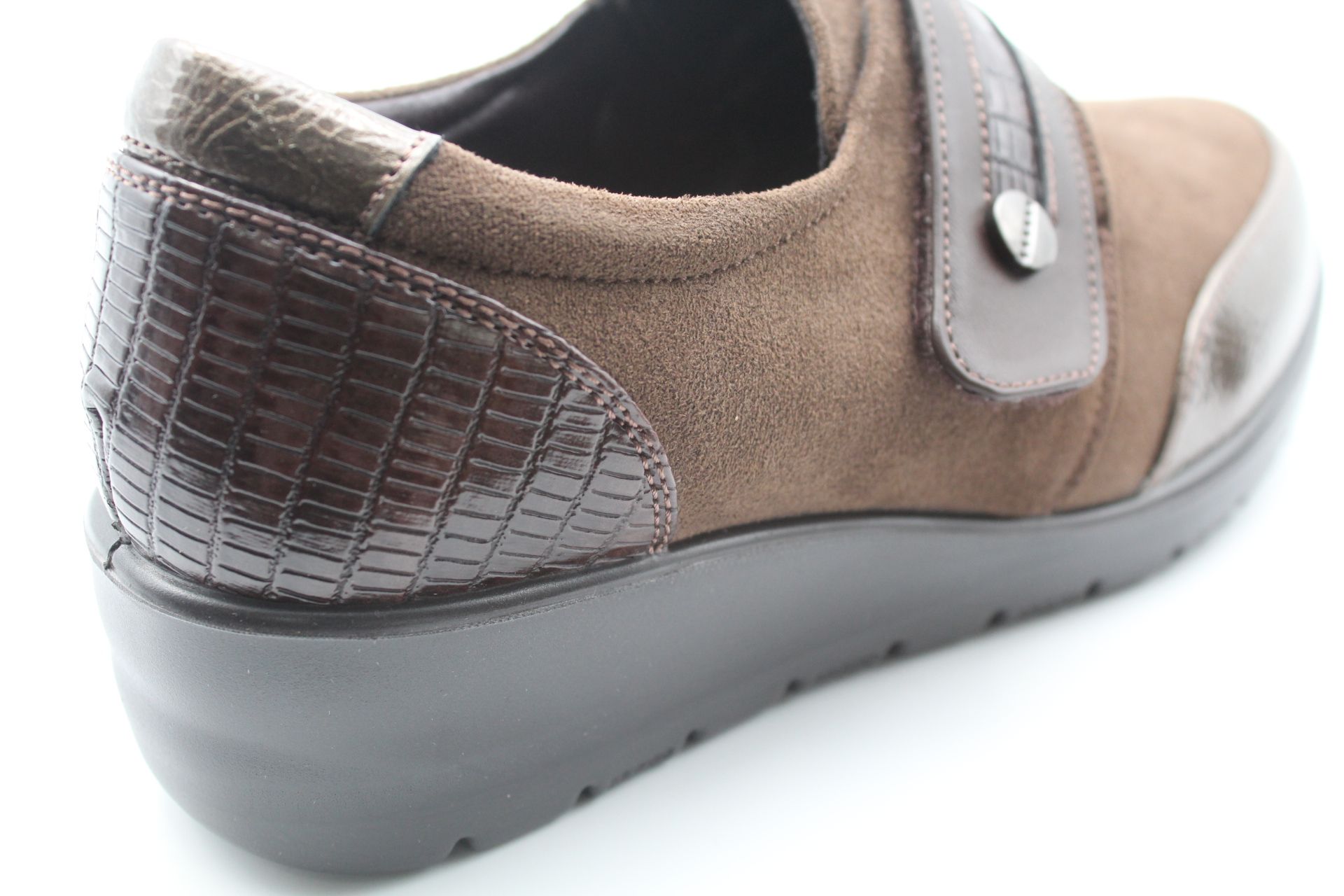 Zapato combinado muy cómodo y ligero - Imagen 3