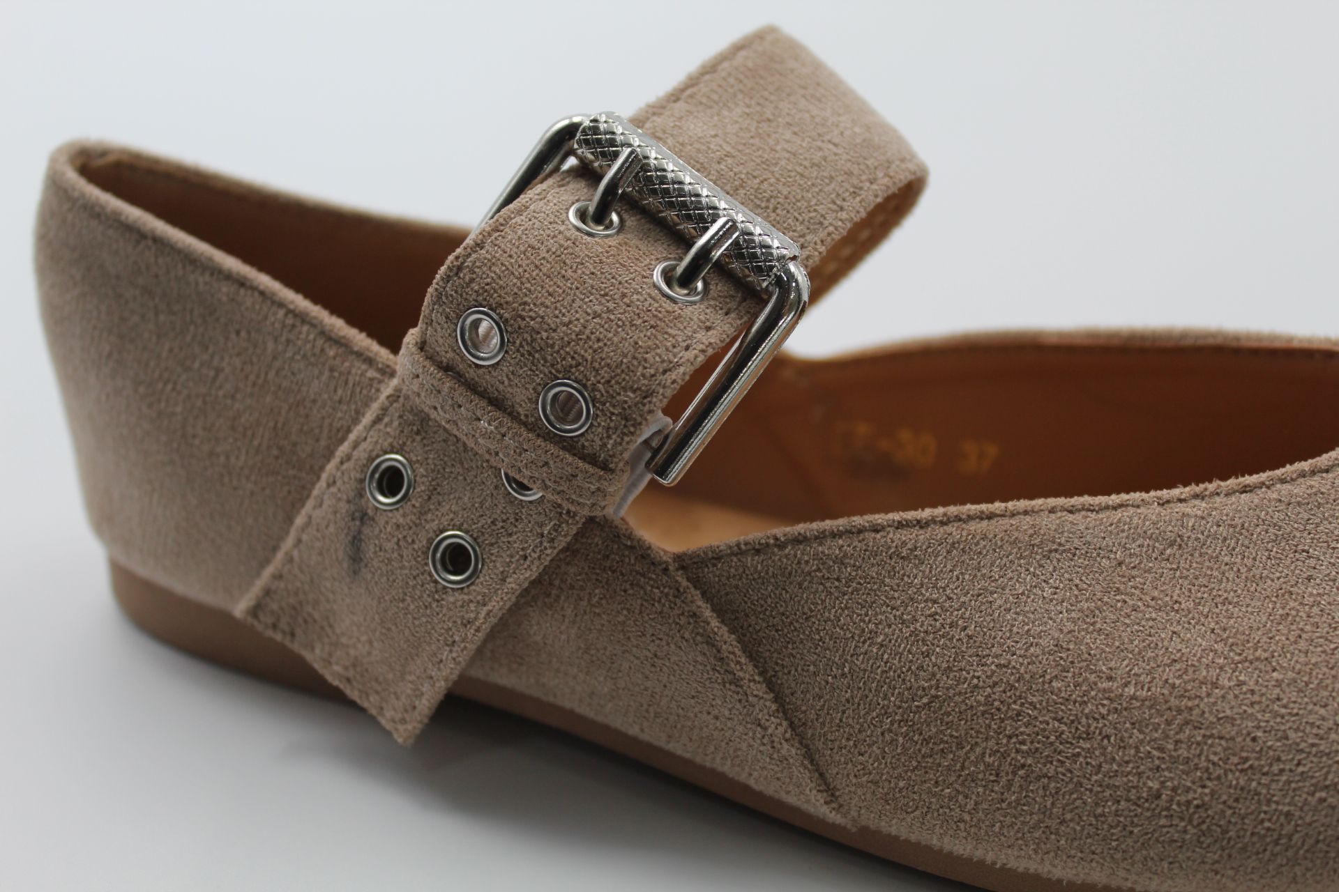 Merceditas en suave antelina disponible en 3 colores - Imagen 7