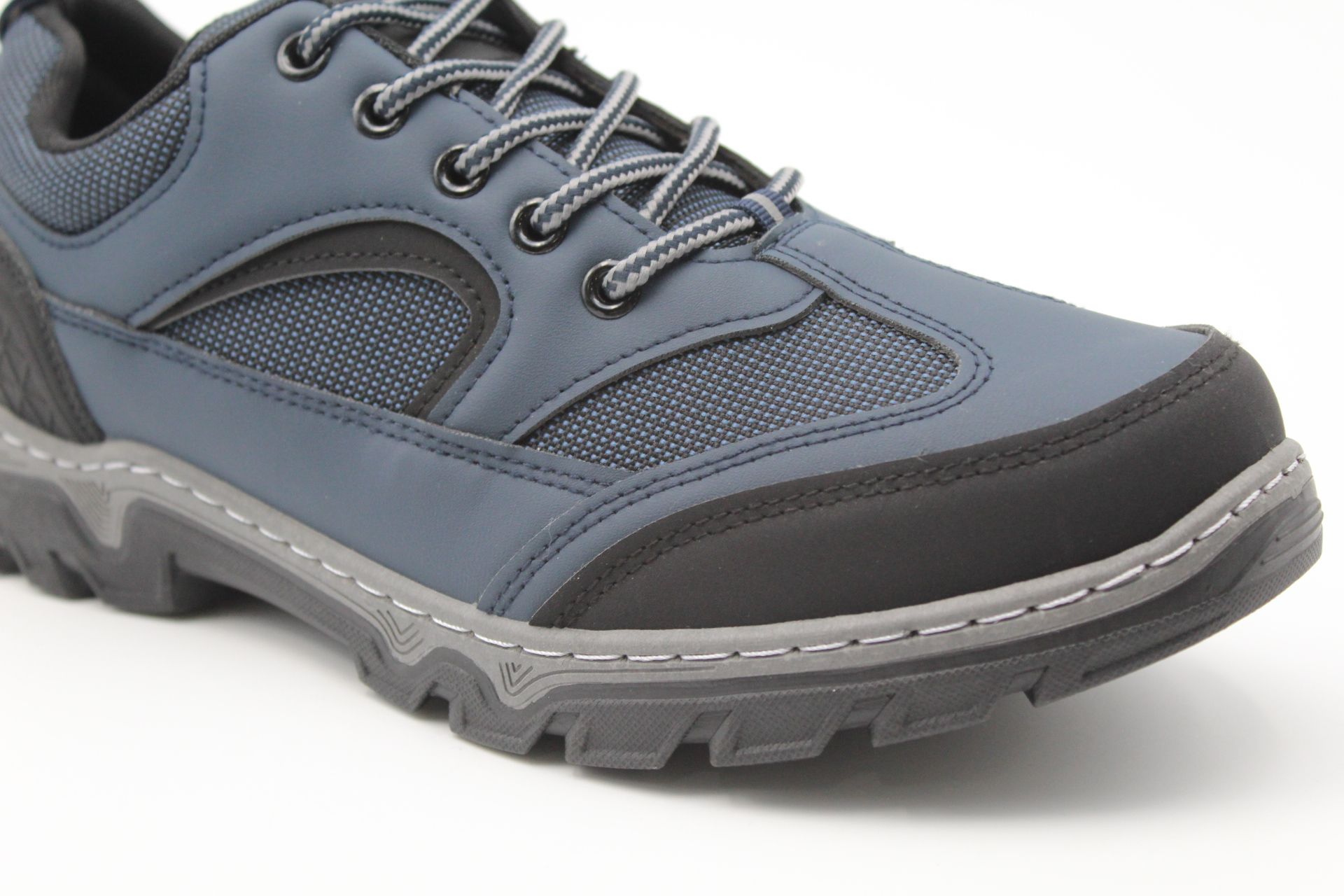 Zapatilla estilo trekking para hombre - Imagen 6