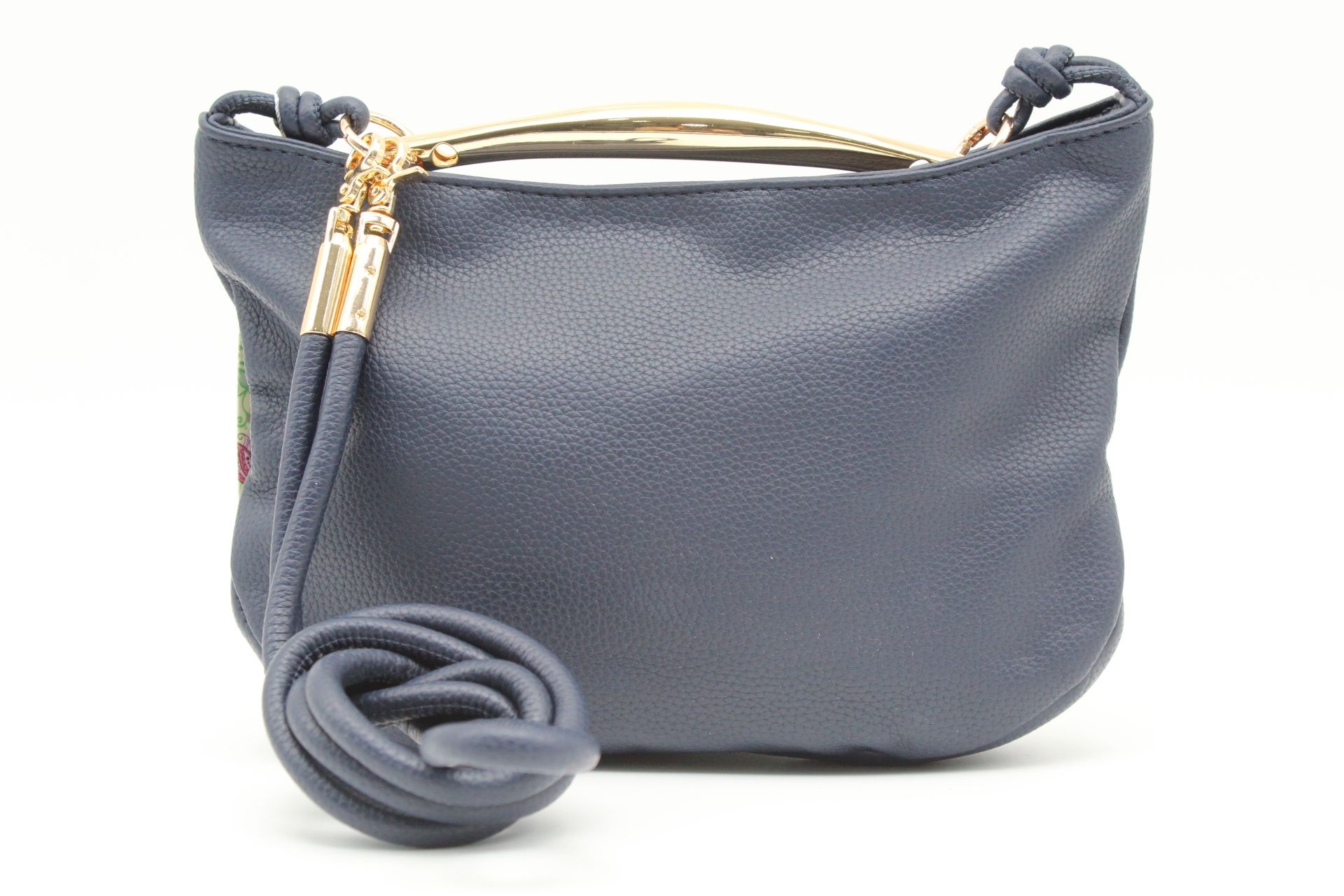 Bolso-bandolera en suave polipiel con asa metálica dorada,ref8848 - Imagen 9
