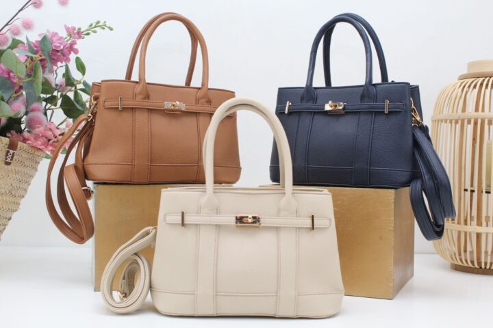 Bolso en poli piel con detalle metalizado,ref73810