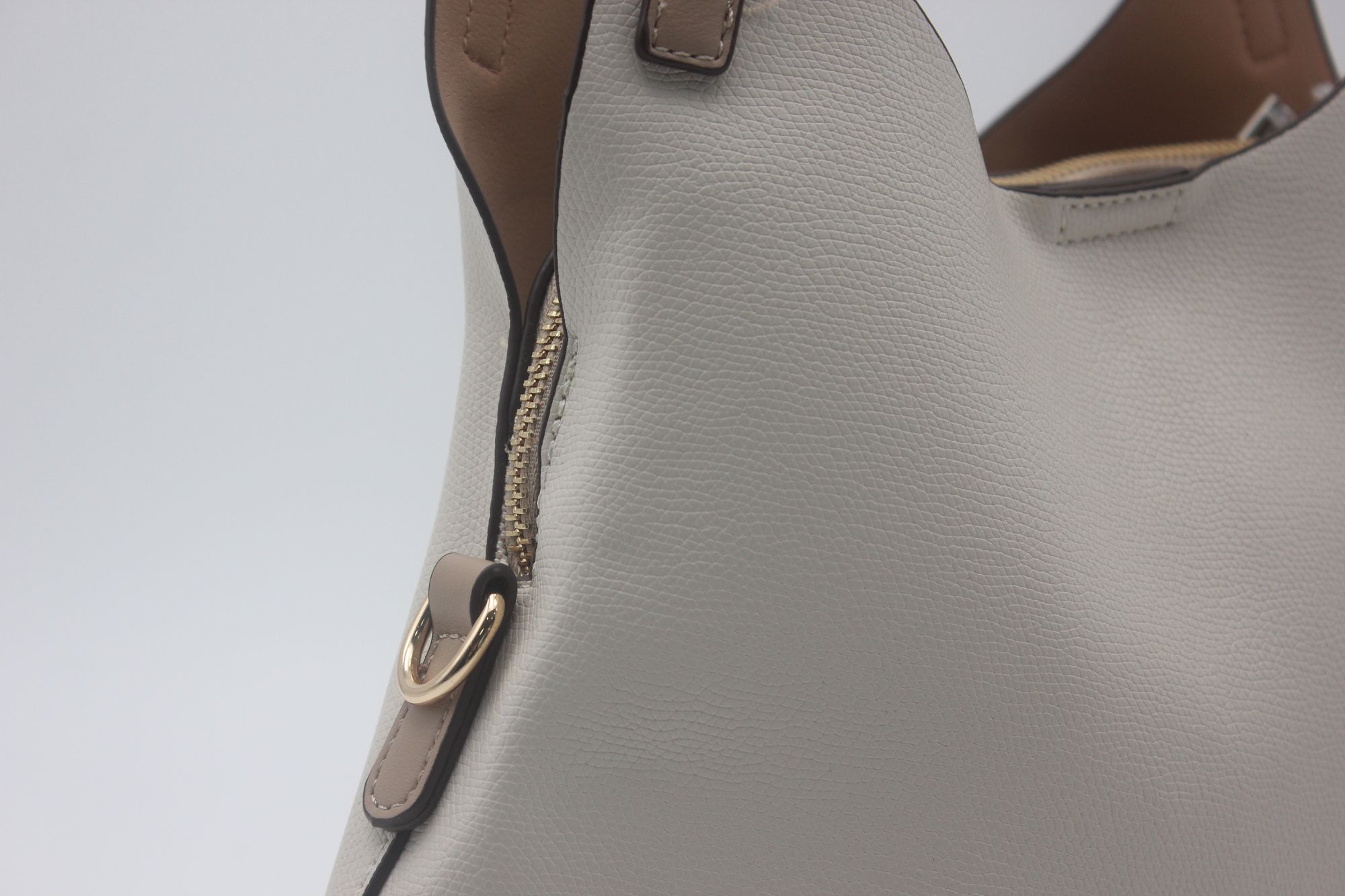 Bolso en suave poli piel con triple cierre,ref68023 - Imagen 11