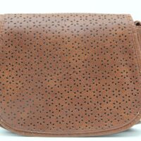 Bandolera en suave poli piel con solapa picada,ref38010 - Thumbnail Image 4