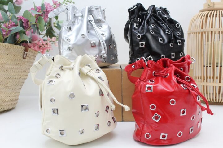 Bolso tipo saco en suave poli piel,ref67984