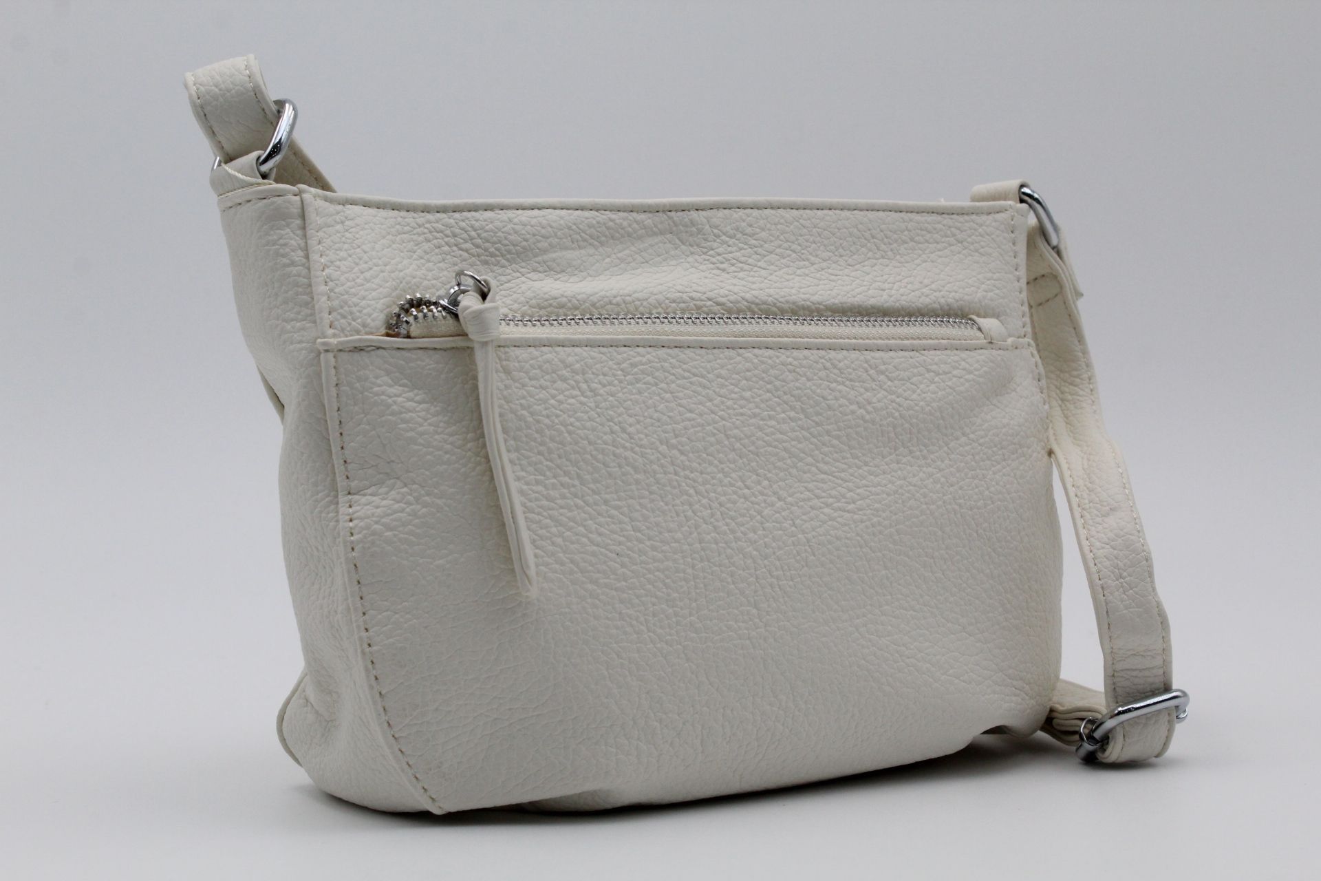 Bandolera en suave poli piel con cremalleras,ref67876 - Imagen 5