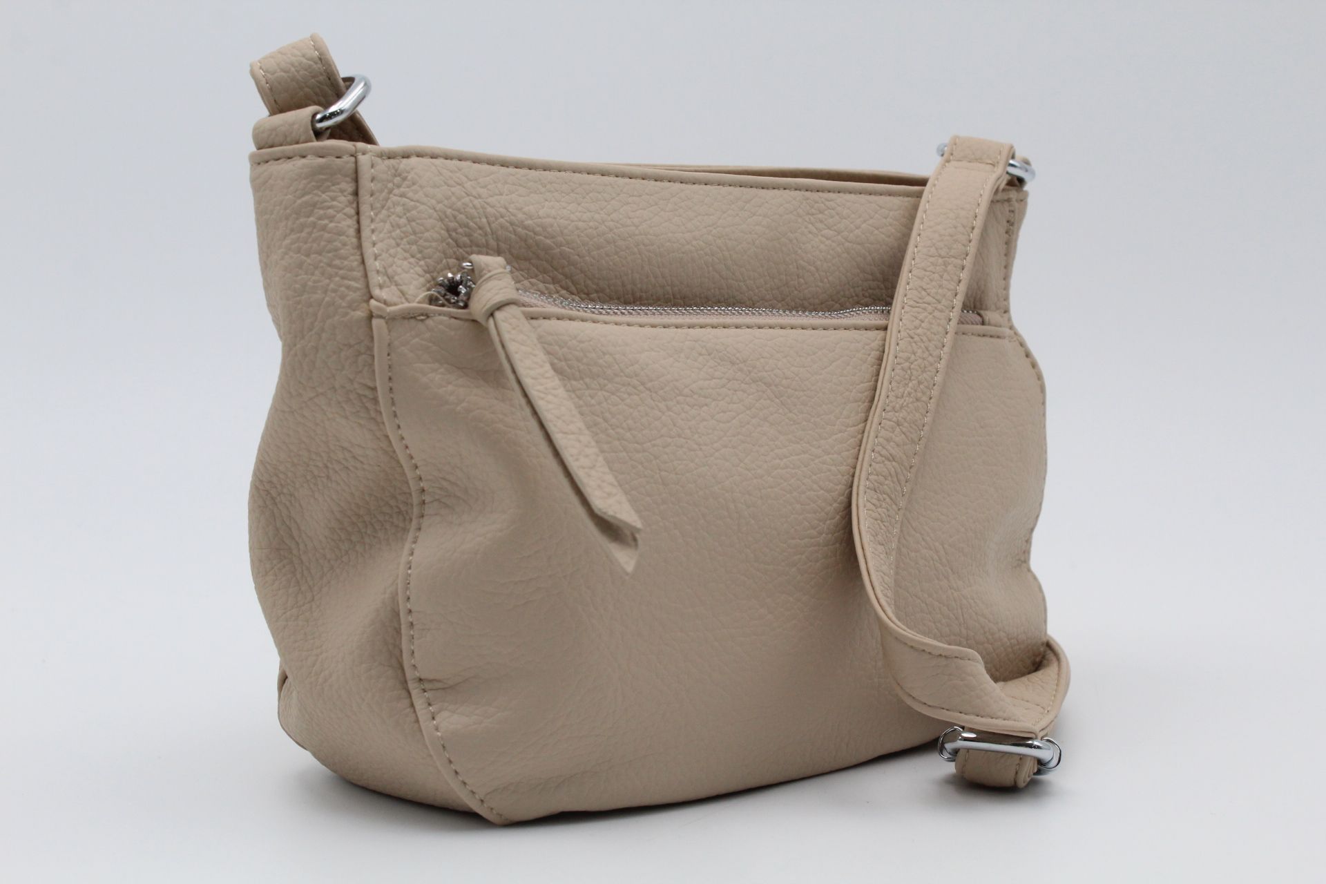 Bandolera en suave poli piel con cremalleras,ref67876 - Imagen 8