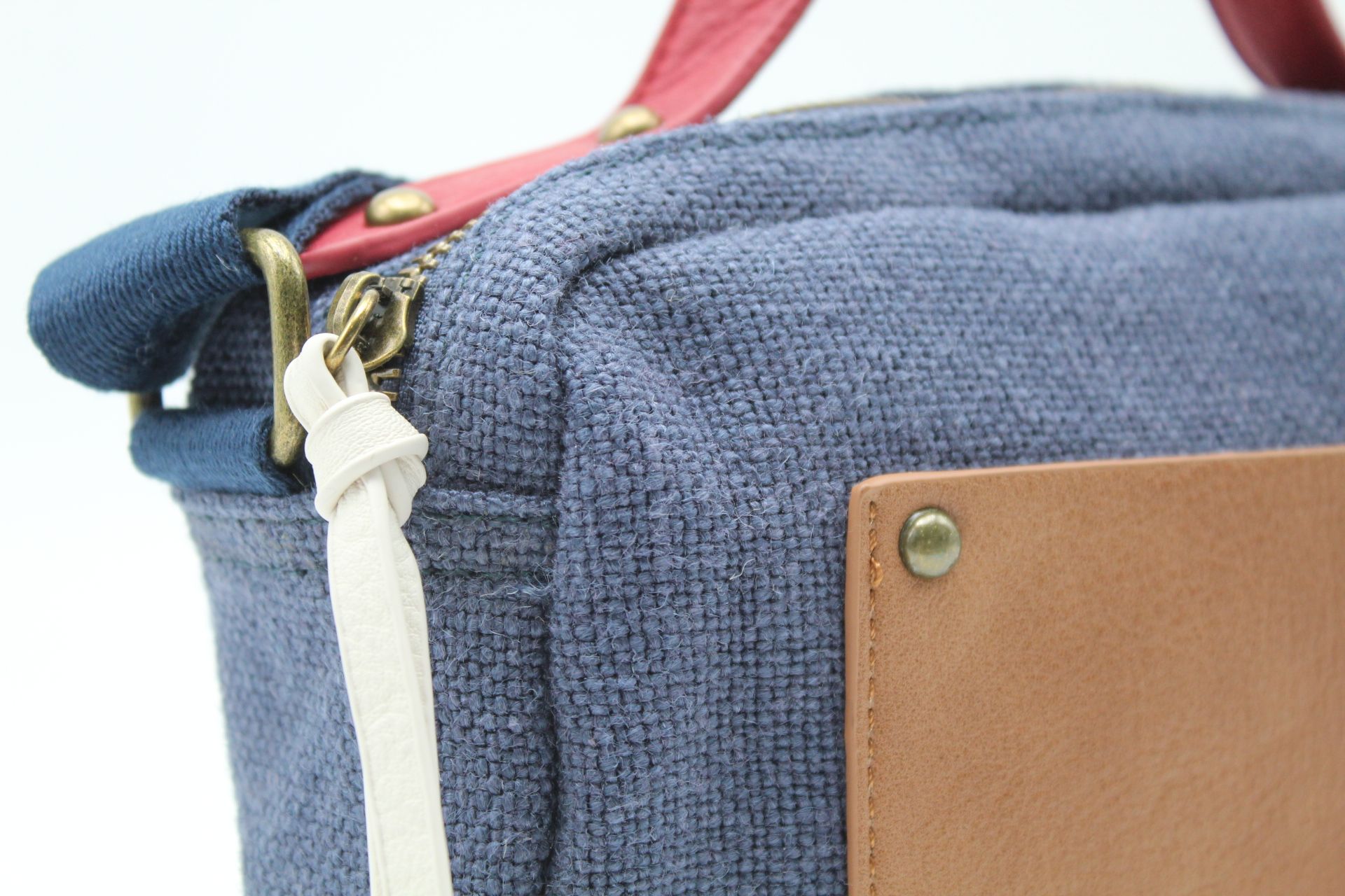 Bandolera en suave tejido de lona con detalles en poli piel,ref29013 - Imagen 2