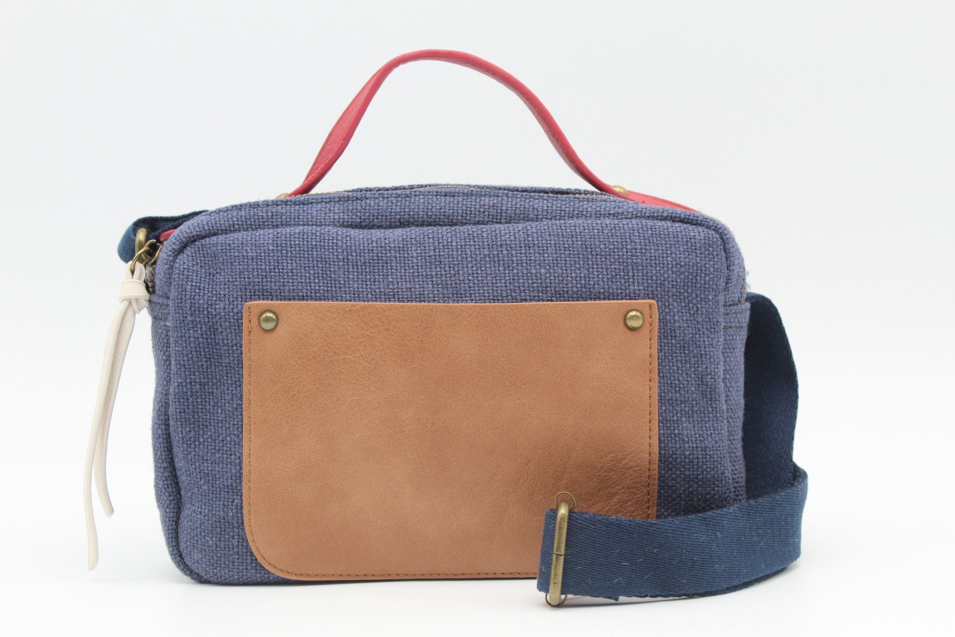 Bandolera en suave tejido de lona con detalles en poli piel,ref29013 - Imagen 4