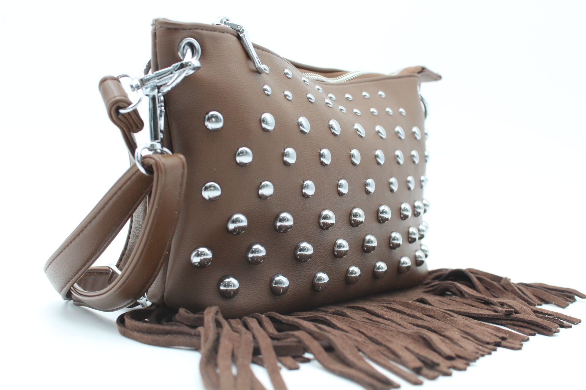 Bandolera en suave poli piel con tachuelas y flecos,ref28939 - Imagen 8