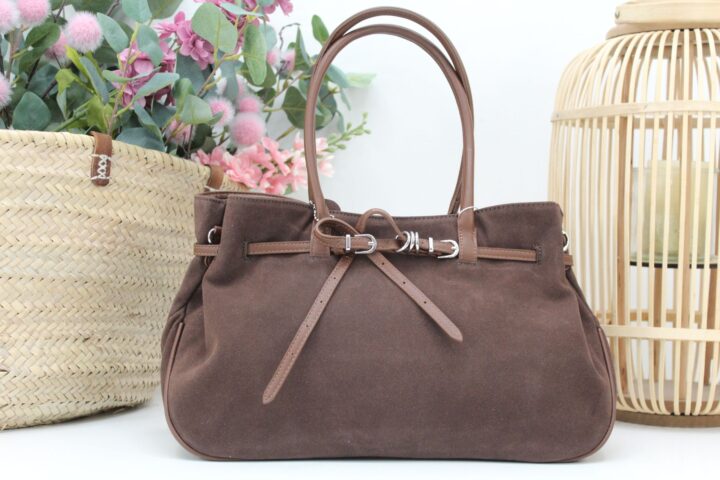 Bolso todo en piel  de serraje y detalles en poli piel,ref20036