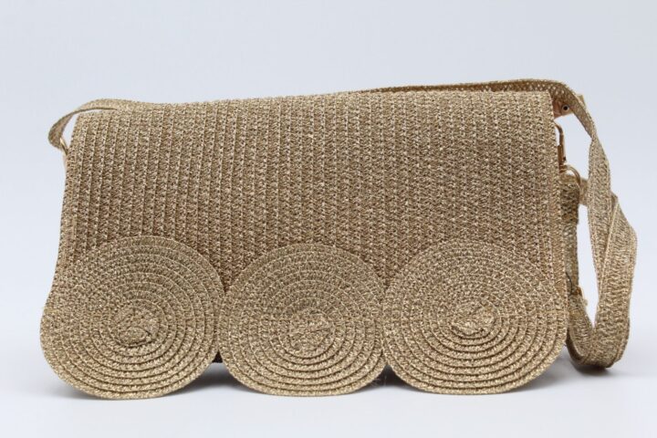 Cartera-Bandolera en rafia con solapa,ref0001