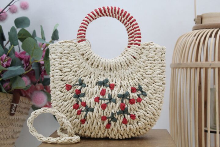 Cesta-Bandolera rafia con dibujo cerezas,ref0016