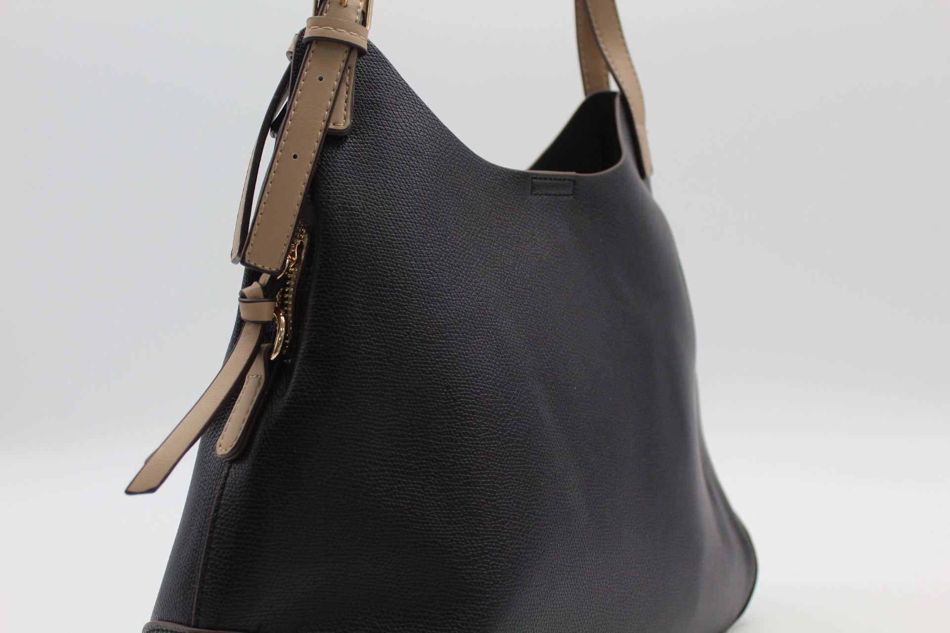 Bolso en suave poli piel con triple cierre,ref68023 - Imagen 16