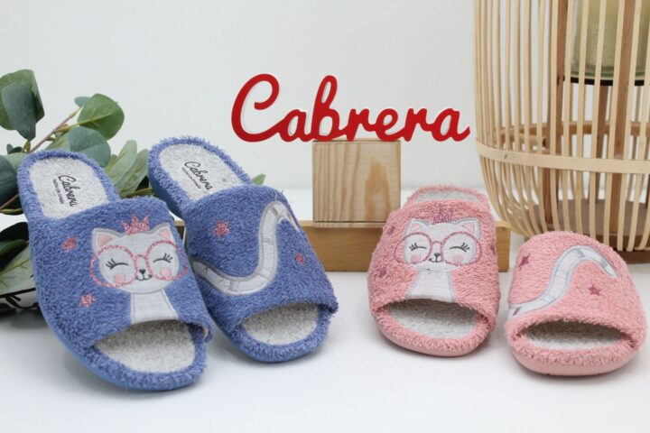 Zapatilla casa Cabrera con piso de caucho vulcanizado,ref4534