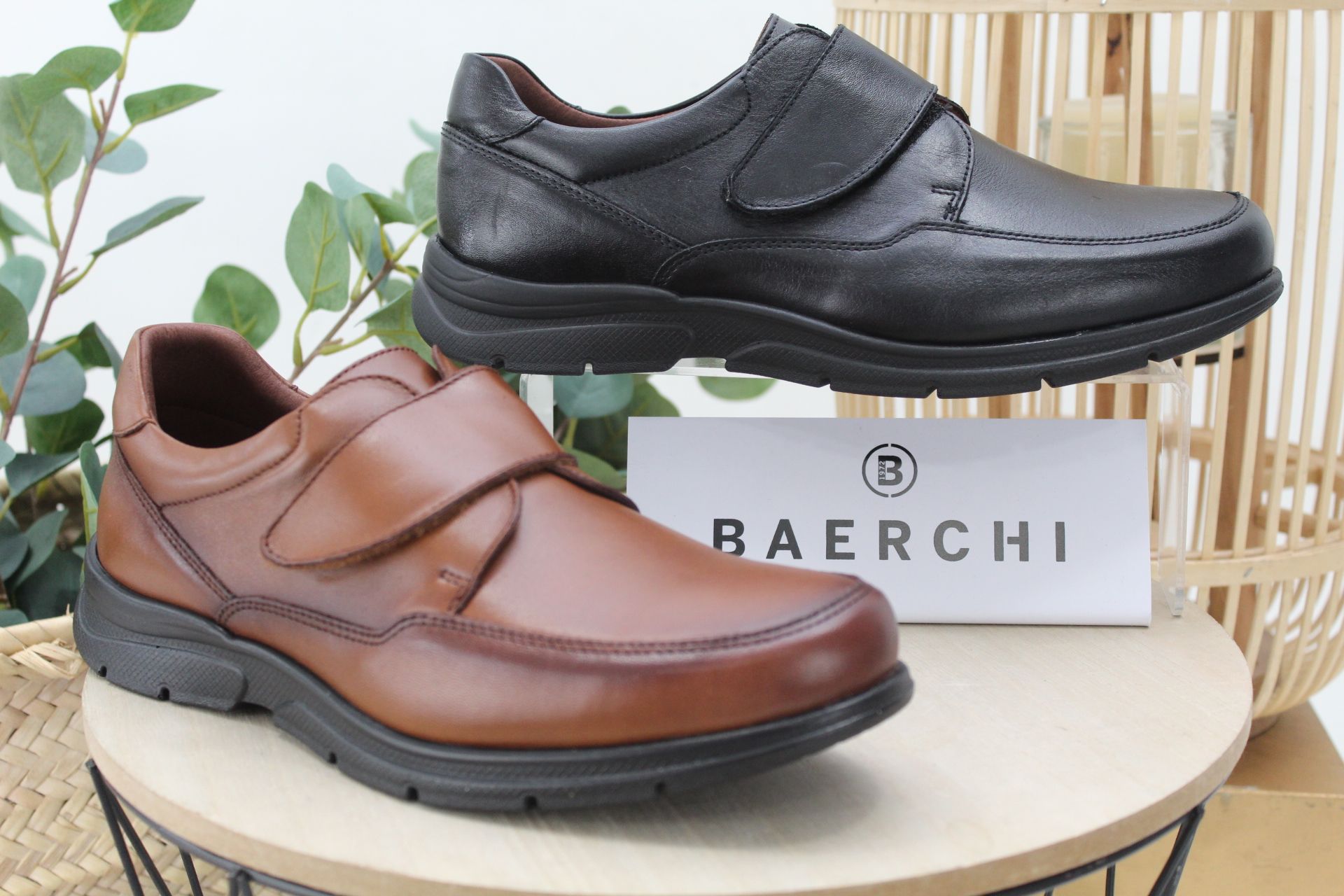 Zapato Baerchi ancho especial,todo en piel y cierre velcro,ref1252 - Imagen 1