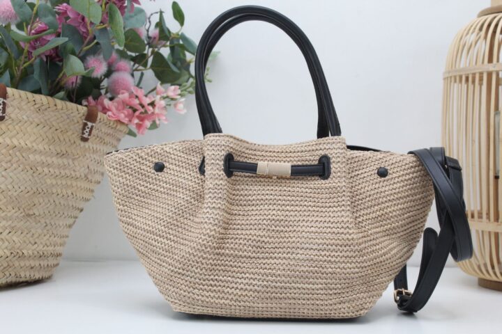 Cesta-bandolera en rafia con detalles en poli piel,ref73803