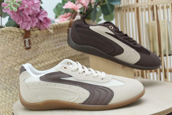 Sneakers en suave antelina,con piso basico,refH95