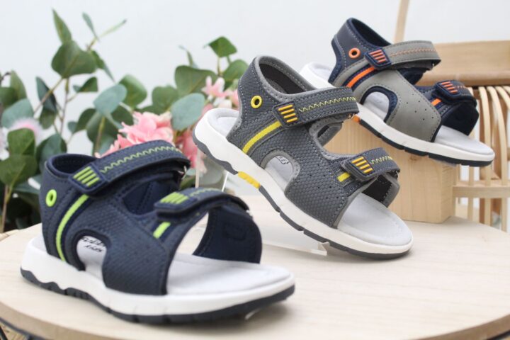 Sandalia sport para niño con cierre velcro,ref1803